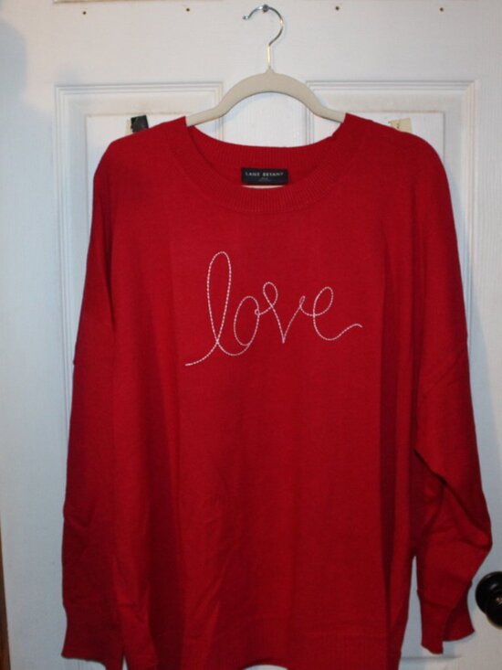 Lane Bryant Sweaters - NWT Lane Bryant "LOVE" sweater, 26/28 Darling!!!